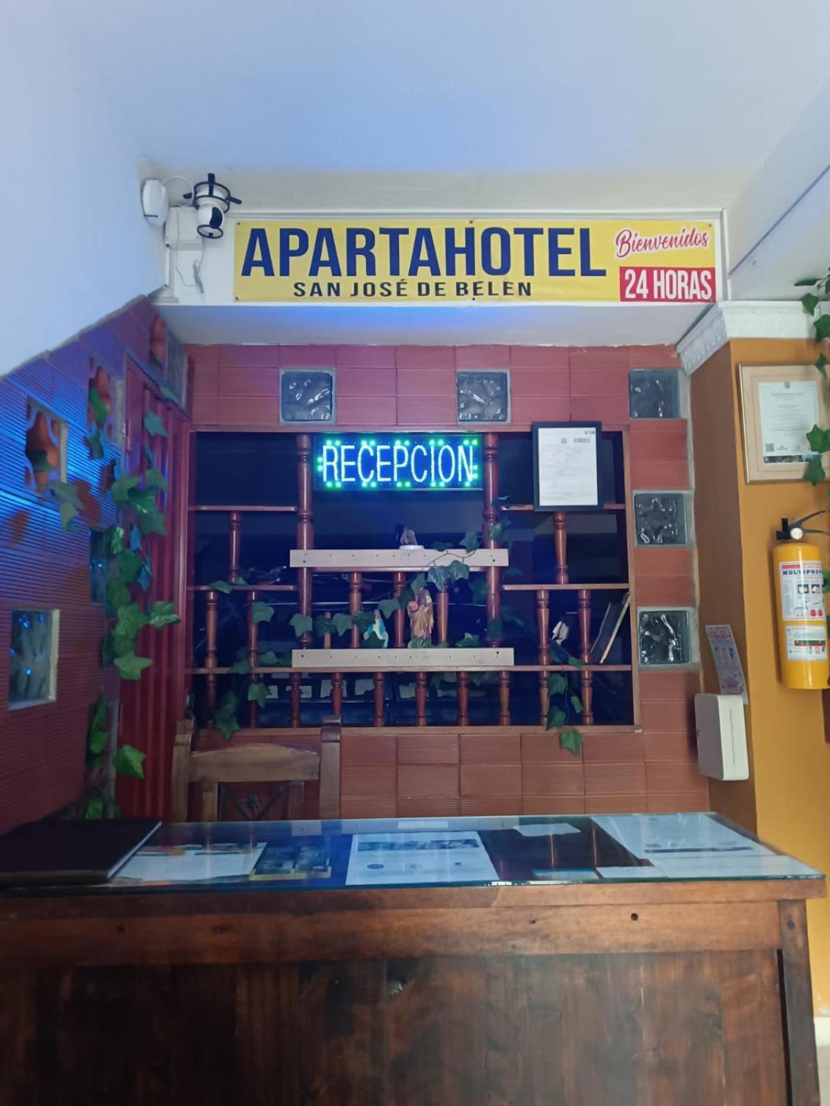 Apartahotel San Jose De Belen 메딜린 외부 사진